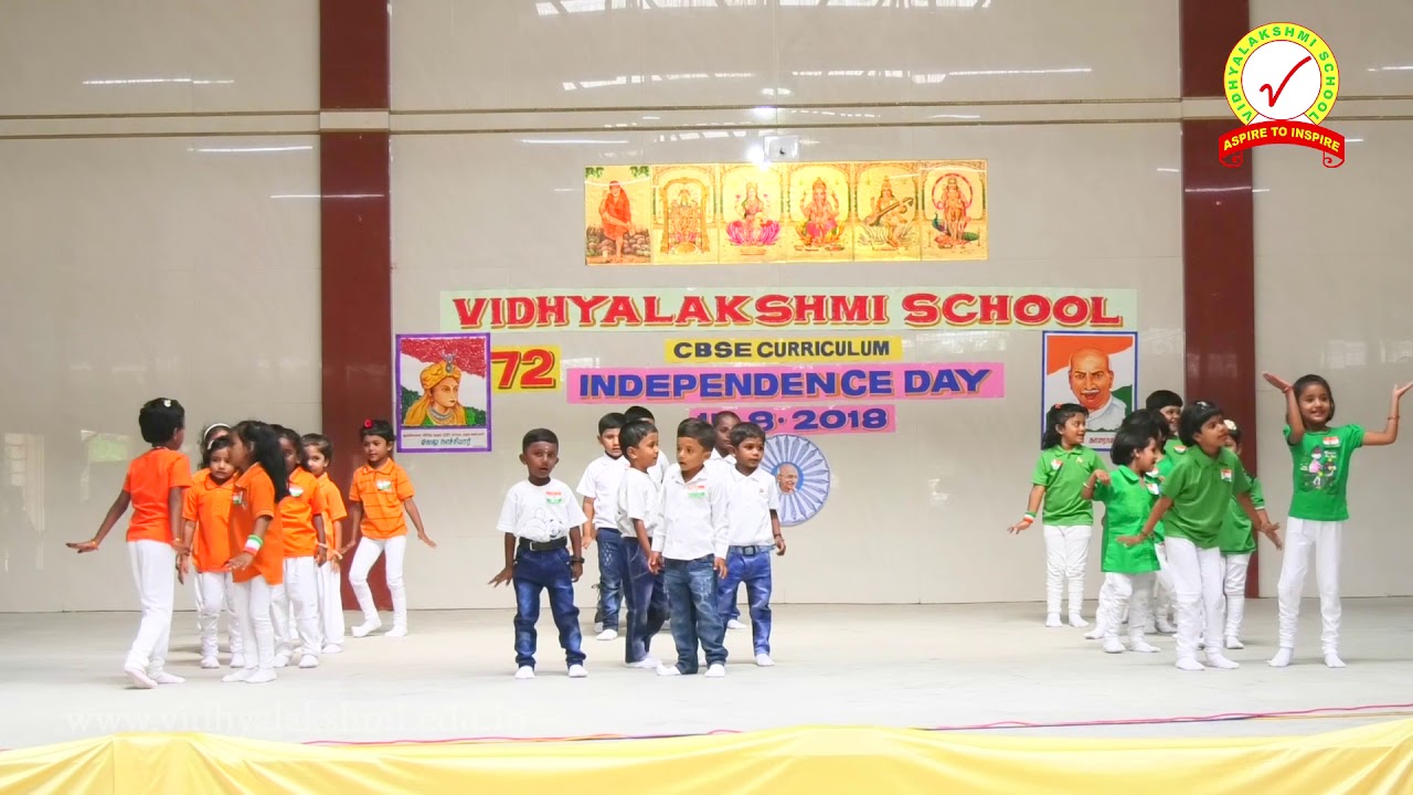 Independence day Fusion dance by UKG Kids - YouTube