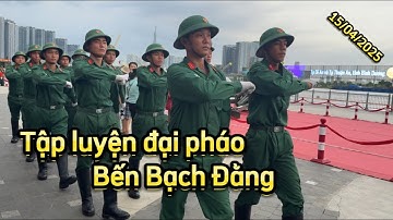 CƠN MƯA CHIỀU CÁC CHÚ BỘ ĐỘI VẪN TẬP LUYỆN HĂNG SAY
