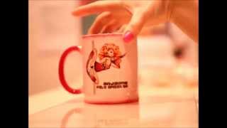 Spider Pole Girl Hameleon Cup