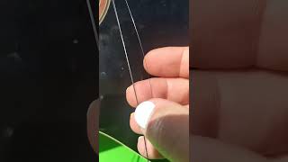 the right way to tell guitar strings apart