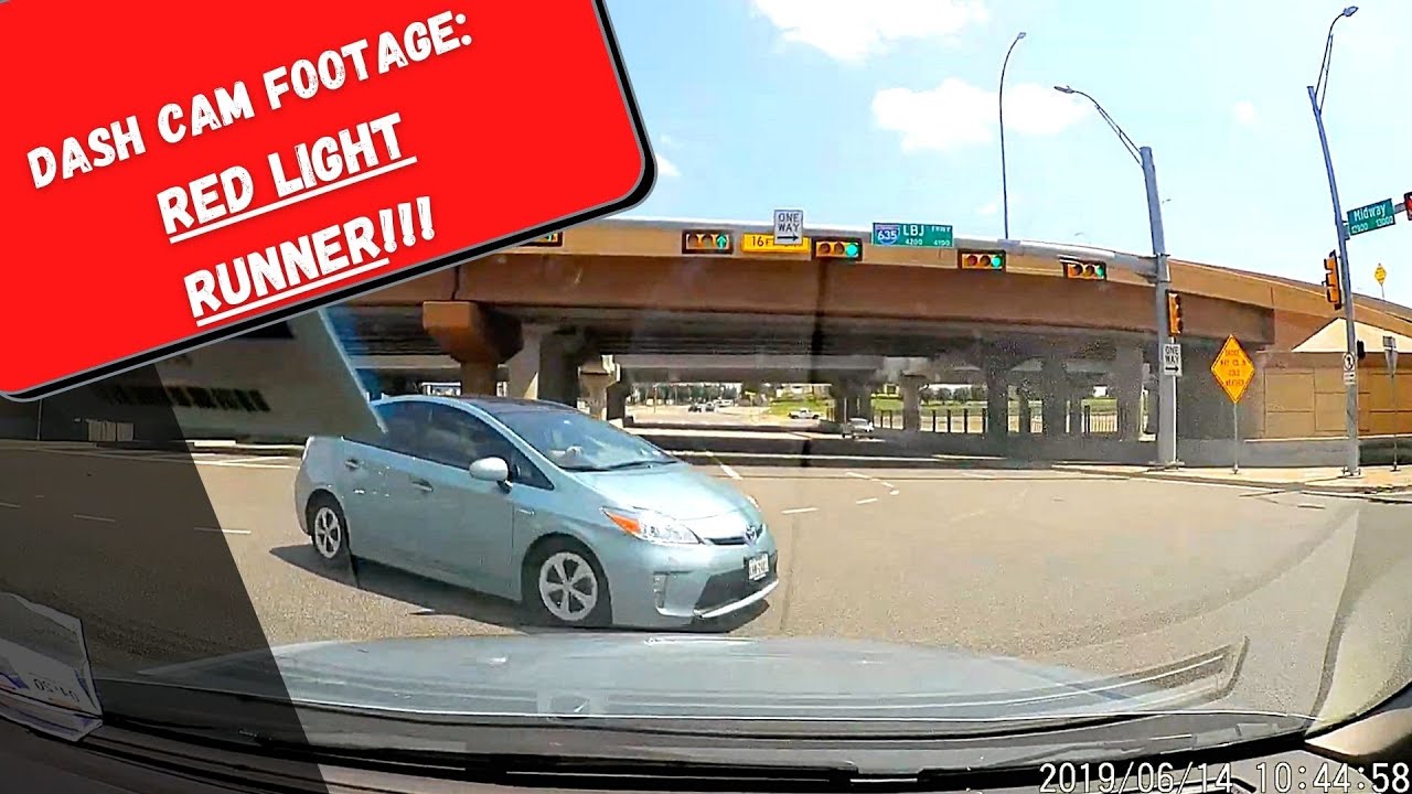 Dash Cam Evidence: Near Injury Crash Due to Red Light Runner! - YouTube