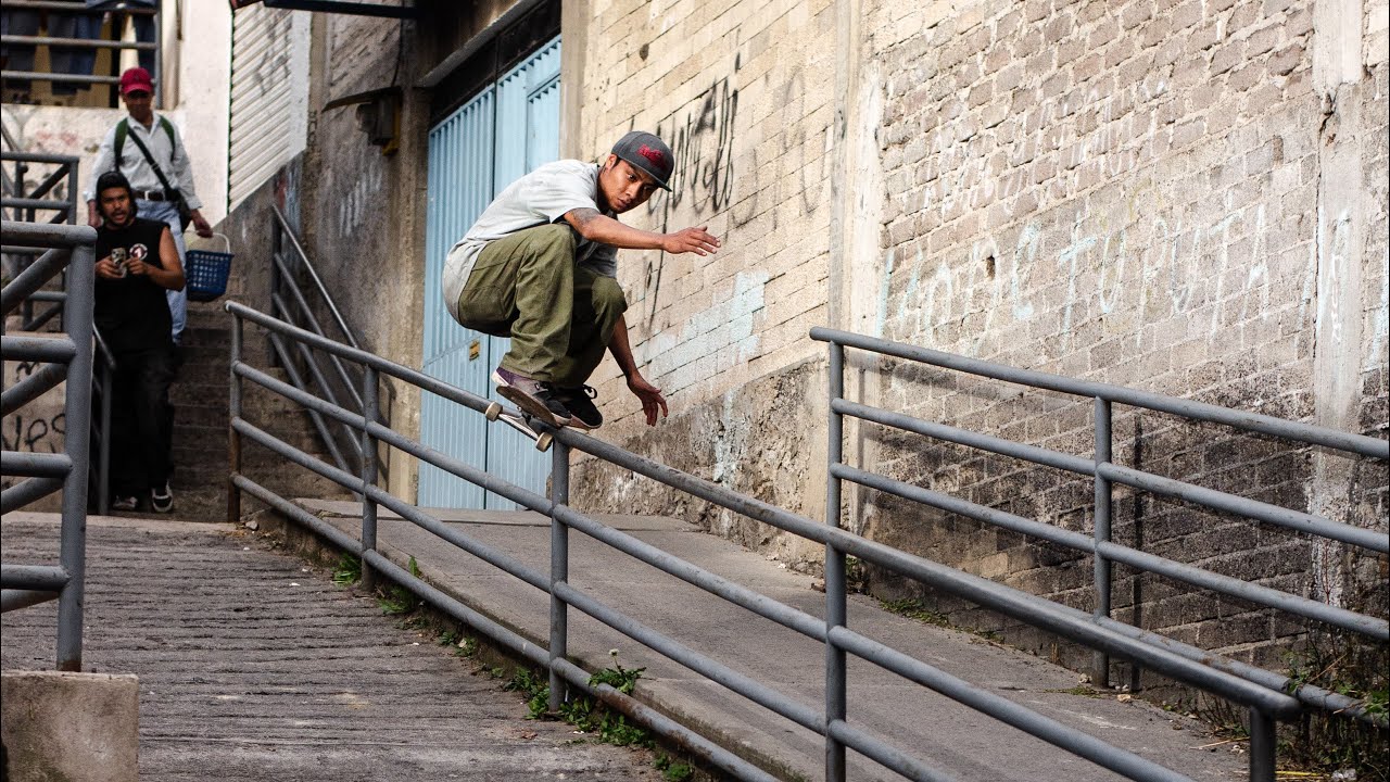 “Bienvenuda” Angel Ávila Don Gallo 