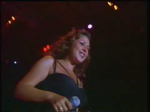 Nilüfer - Ve Melankoli (Açıkhava Konseri 1995)