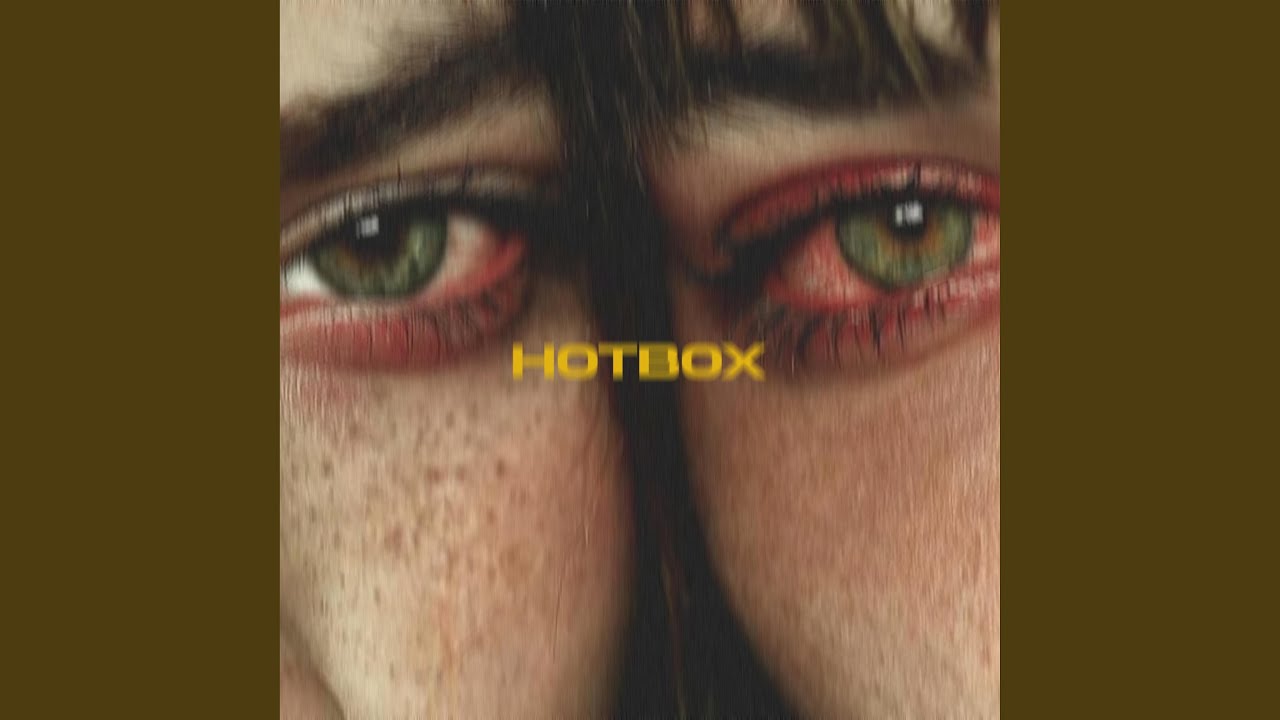 Hot Box auf YouTube ansehen Hot Box auf YouTube ansehen