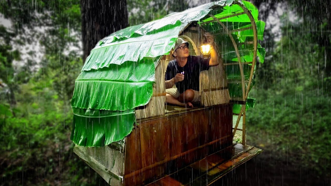 СТРОИТЕЛЬСТВО УНИКАЛЬНОГО ТЕПЛАЧНОГО И УЮТНОГО УБЕЖИЩА В СИЛЬНЫЙ ДОЖДЬ