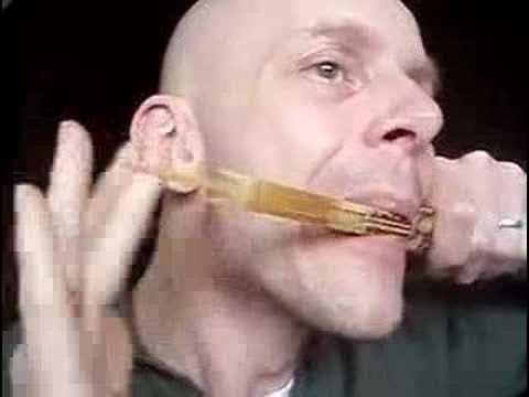 Как правильно держать варган во рту фото Bamboo kubing jews harp - YouTube