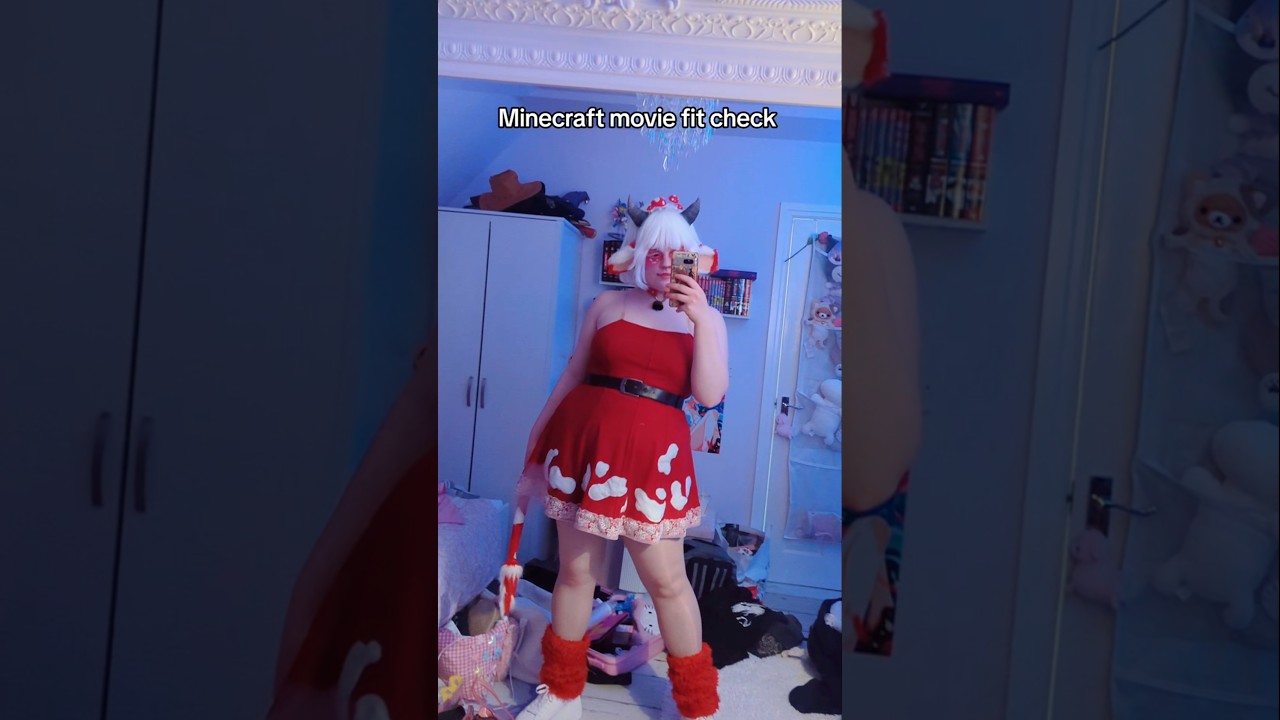 anyone know what I'm dressed as? 👀 #minecraft #cosplay #cosplayer #minecraftmovie #fyp