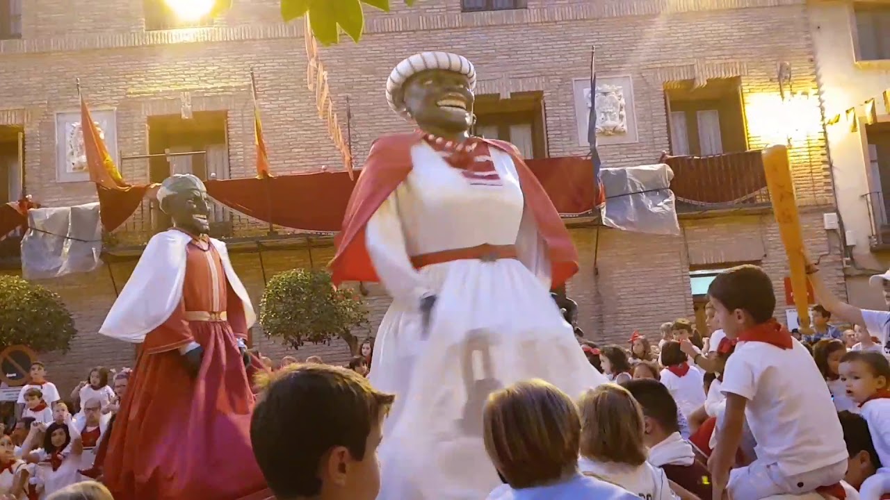 Grandes fiestas Cintruenigo Baile del gigantón