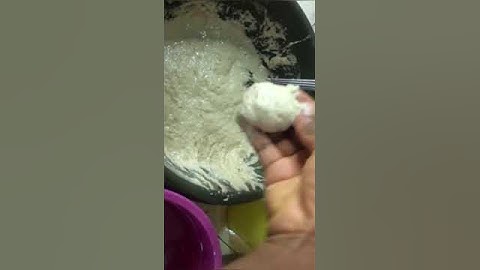 This is how i make and shape well rounded puff puff when frying... check  full video to see result