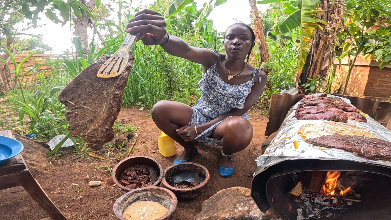 African village Girl Grilling Beef on A hot Barrel Served with HomeMade Bread 🍞