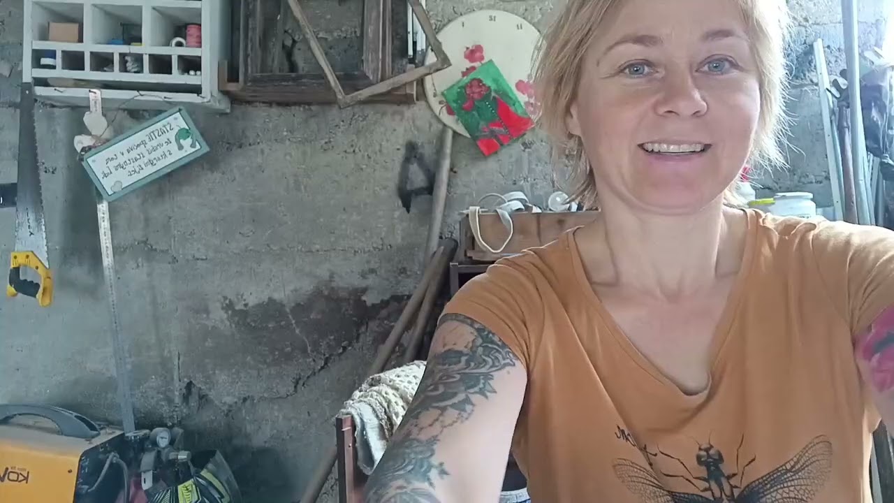 20.4, předení -první přadýnko, praní rouna, nový soustruh, manchelopi, darované klubko, ponožky.