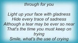 Madeleine Peyroux - Smile Lyrics