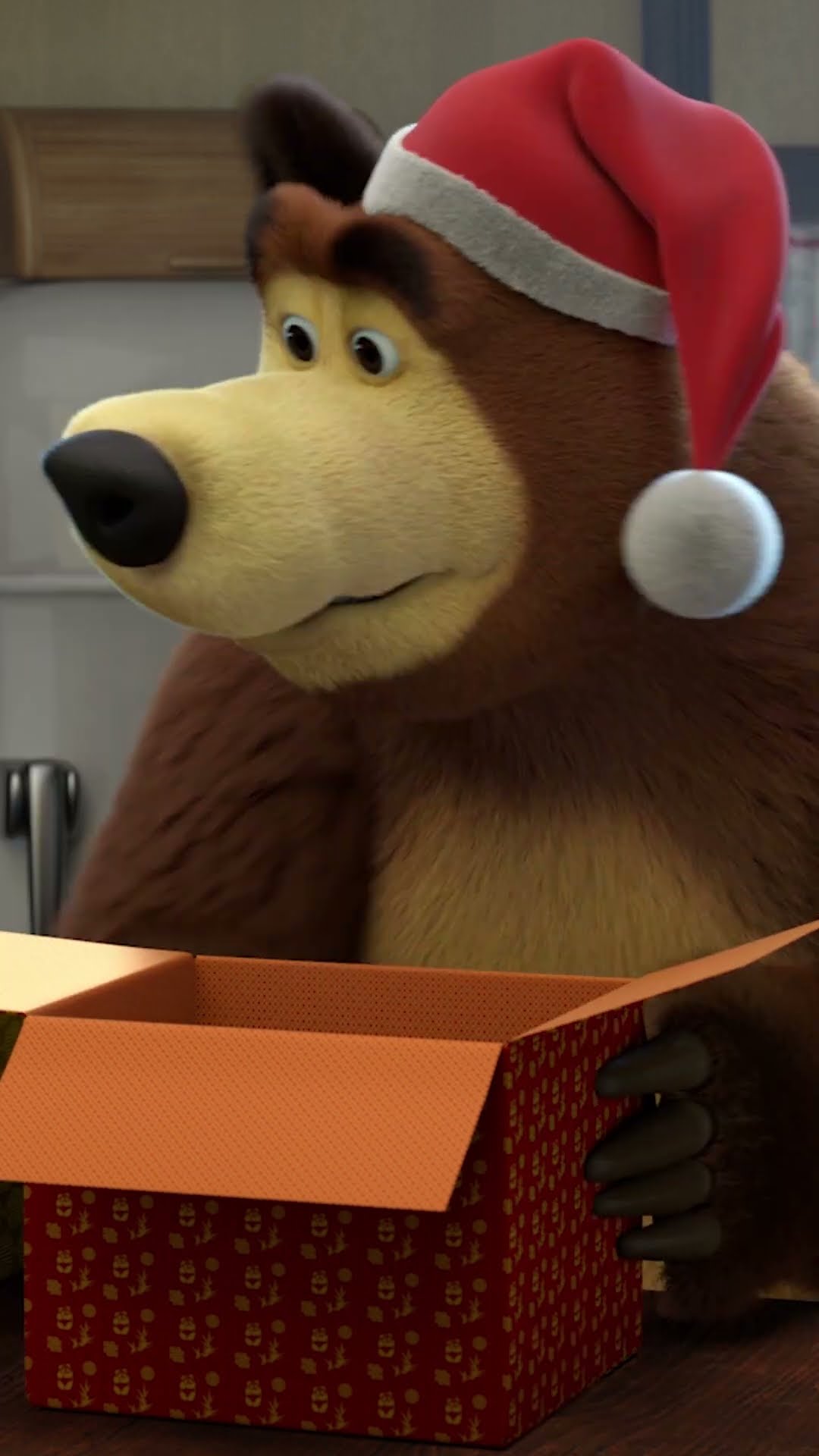 تغليف الهدية ?? mashabeararabic #shorts #arabic #mashaandthebear# #ماشاوالدب #مضحك #كرتون