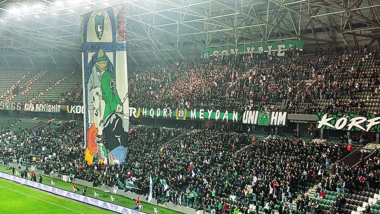 Kocaelispor 2-1 Bursaspor - Tribün Kesitleri - Hodri Meydan (Kasım 2021)