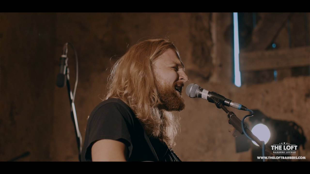 Alex Lleo // Oldest Friend //The Loft Barbers Live Sessions