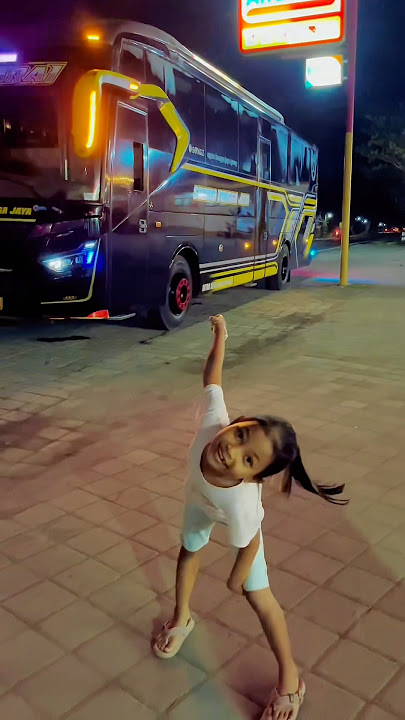 Bus Basuri jadi robot #bocil #bus #basuri #robot #shorts