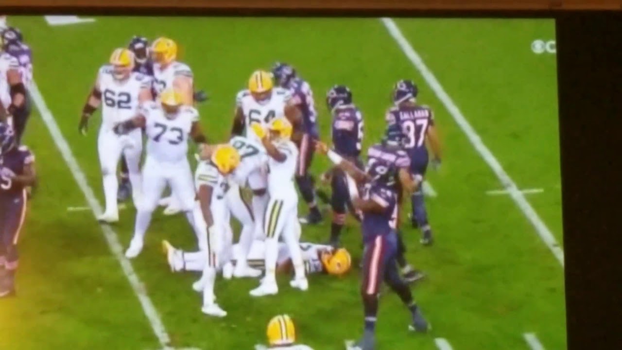 Green Bay Player Injury in the Head 09/28/2017 YouTube