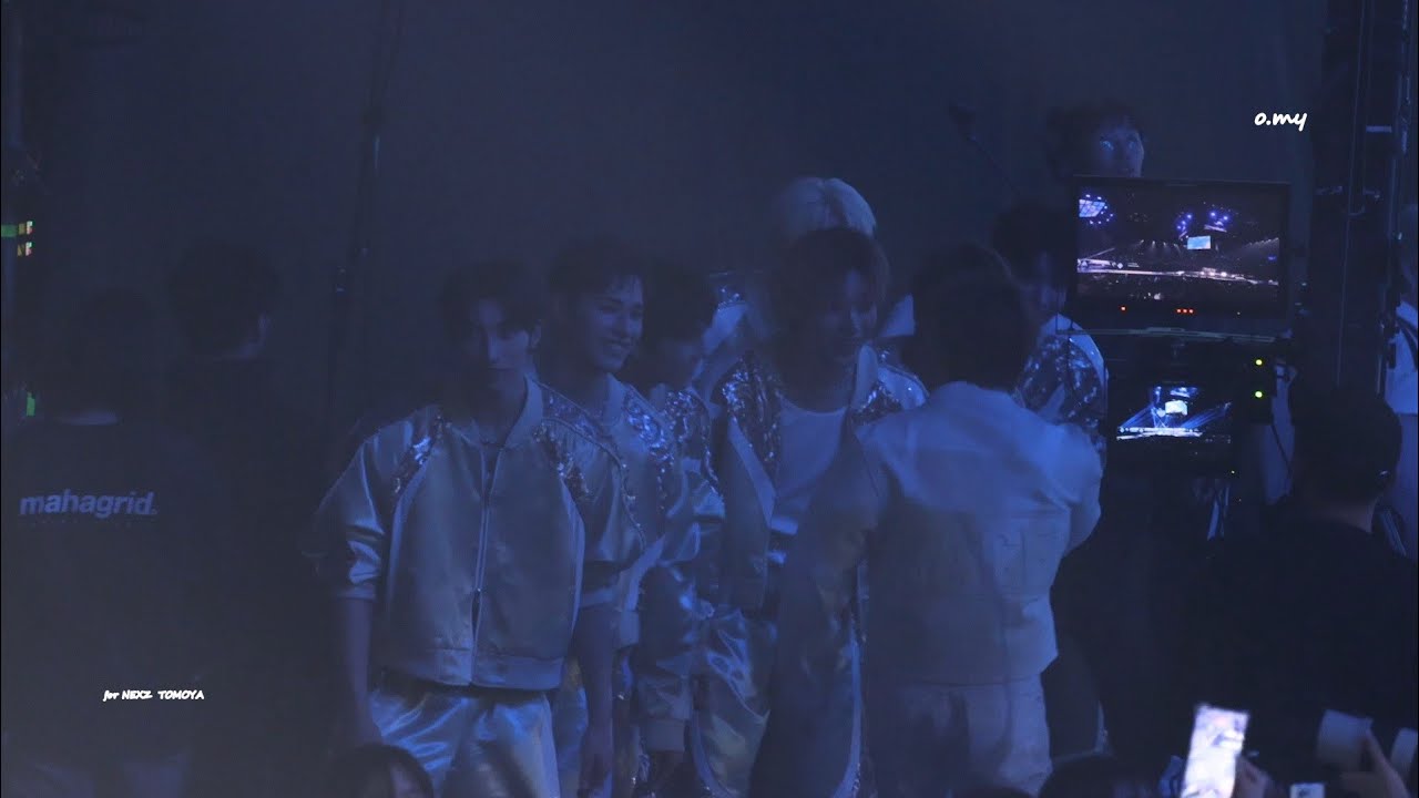 NEXZ 넥스지 251115 KGMA - 스트레이키즈sbn과 인사 + 아hbn 무대 리액션 (TOMOYA 토모야 FANCAM)