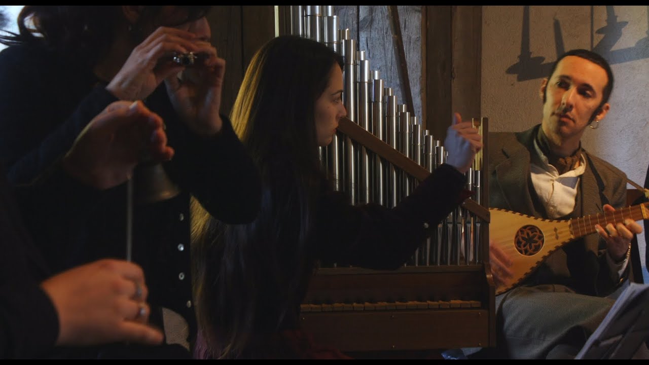 Murmur Mori inside the Visconti Castle of Vogogna: Dançando la fressca Rosa, short documentary