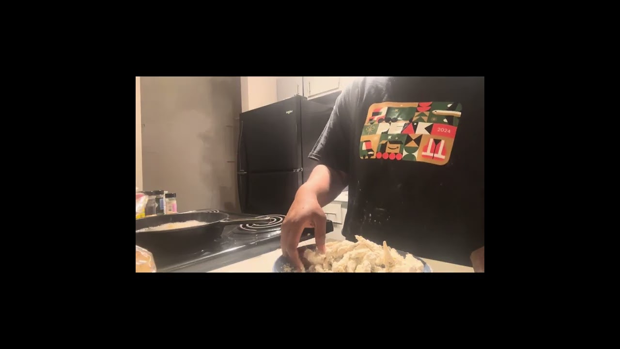 Готовим наш первый ужин в квартире