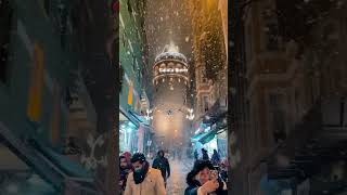 Galata tower#istanbul #galataportistanbul #bluemosque #viralshort #worldexplore3 #travel #snowfall