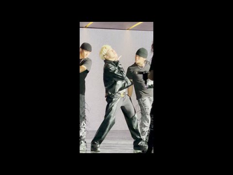 W0LF(S) 五堅情 ‘MOON LANDING月面著陸’ （賴晏駒 LAI FanCam）