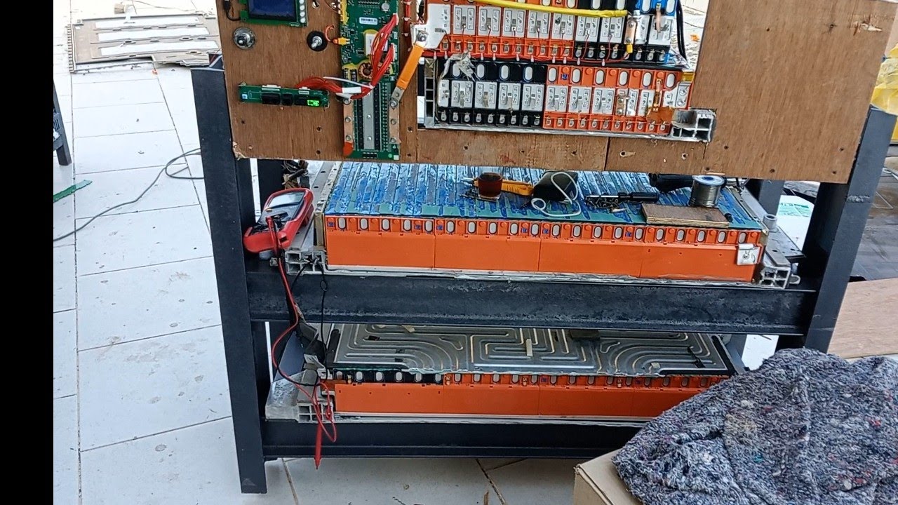 بطارية سياره هيبر كامله لتشغيل منزل متكامل بمكيفاته وثلاجاته نظام48فولتDC