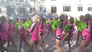 @Macys Thanksgiving Day Parade 2018 by @ManhattanPeachy #Cheerleaders