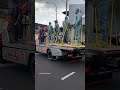 Patung Bojan Hodak Diarak Keliling Bandung, Bobotoh Antusias
