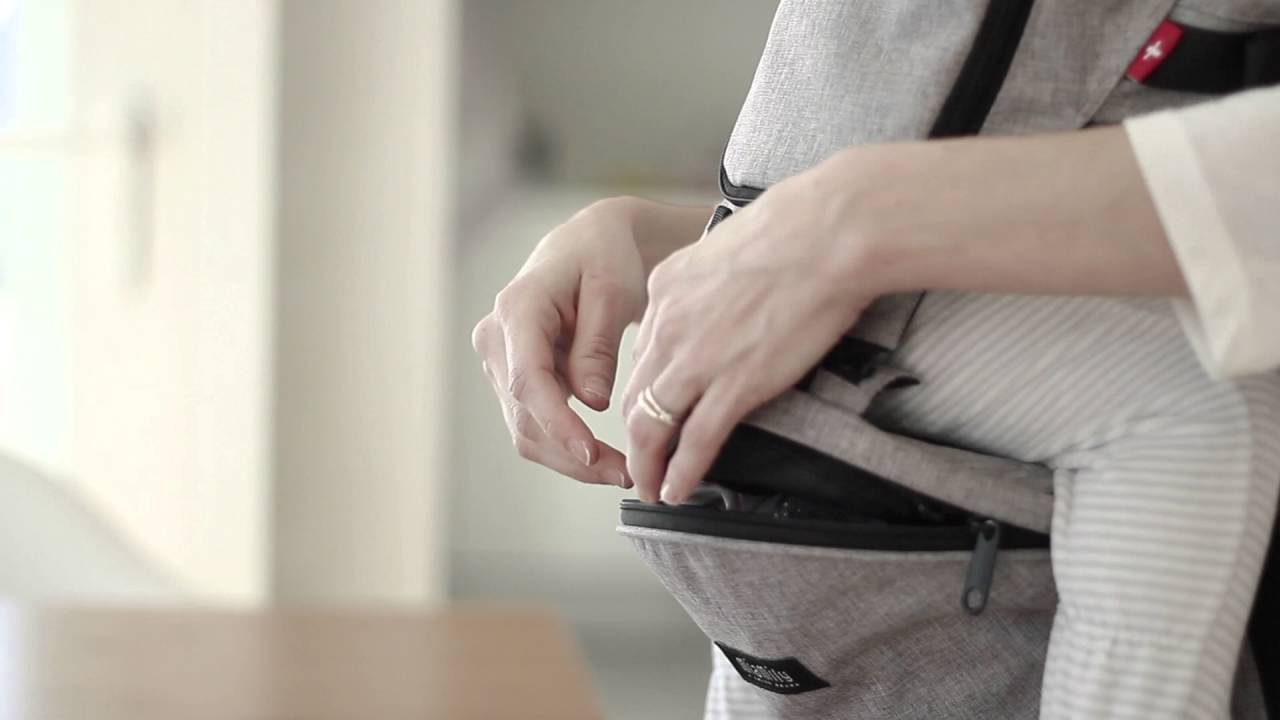 NEW FEATURE - special storage pocket under the 3D hip seat