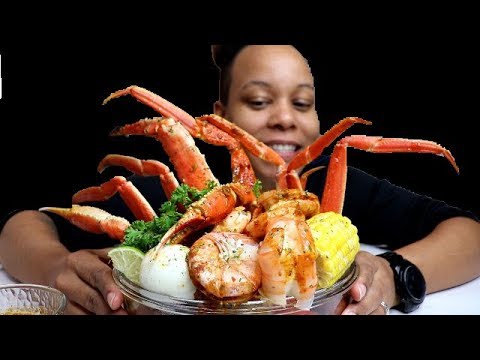 SNOW CRAB SEAFOOD BOIL DRENCHED IN SAUCE - YouTube