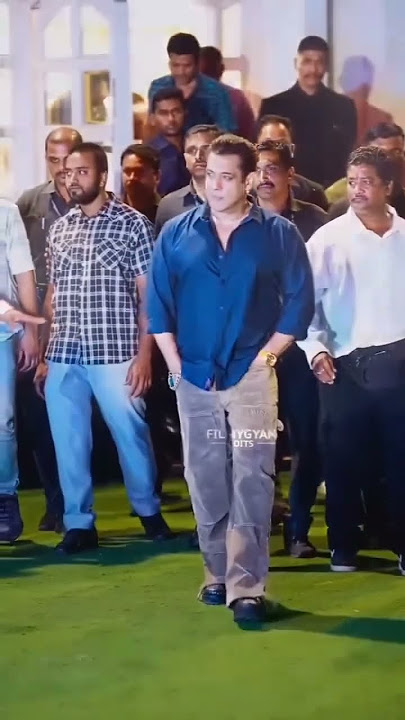 salman khan 💖 girend 🦅 entry ❣️ most beautiful ❤️ video watsapp status ❤️#sʜᴏʀᴛs #