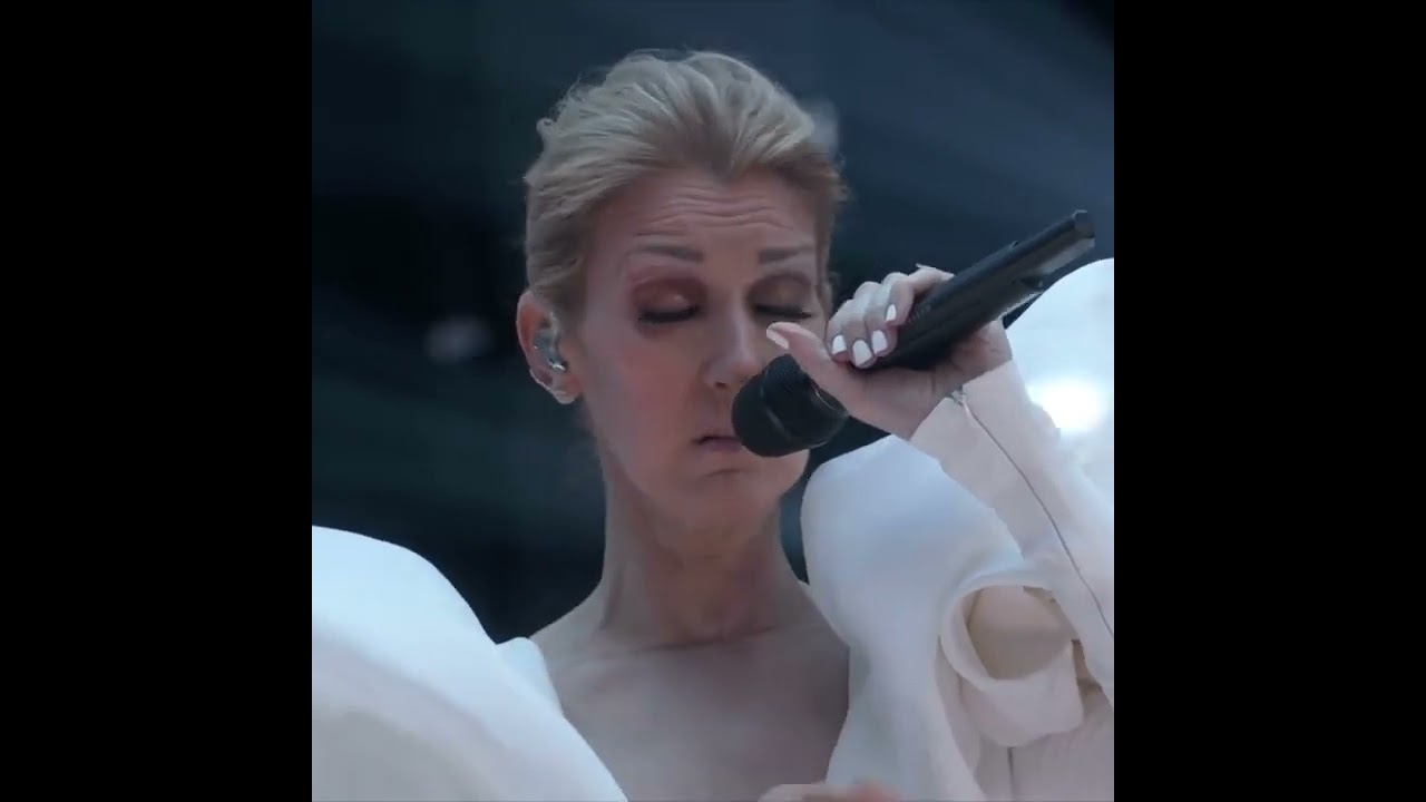 Celine Dion INSANE riffs and runs 🤯 