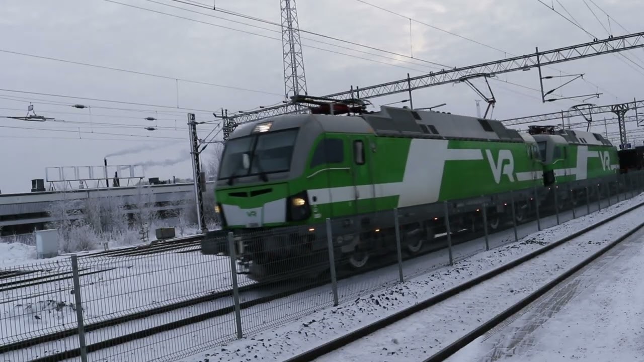 Junaliikennettä Ylivieskassa #1