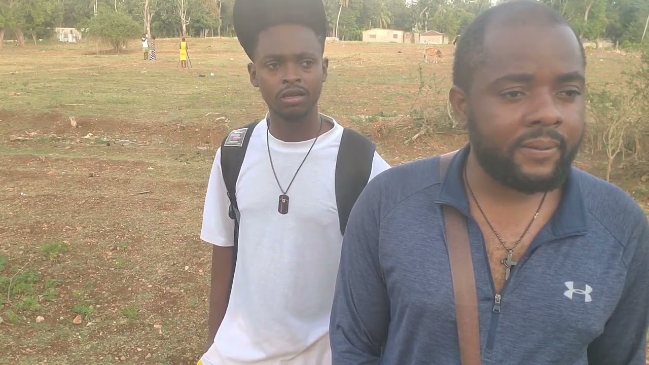 Kolobrèt te al wè ginou l'hôpital koz Da_G poukòl li pa gen lot Moun pou pran swen Ginou 😭😭😭😭😭😭😭