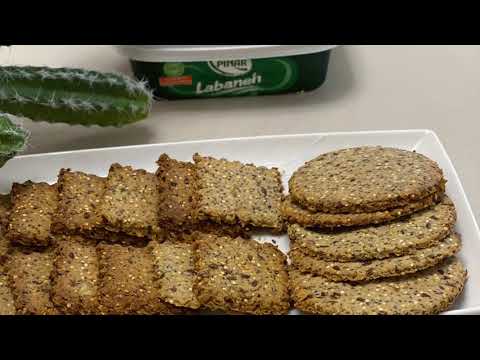 فيديو: كيف نخبز بسكويت من الحبوب الكاملة