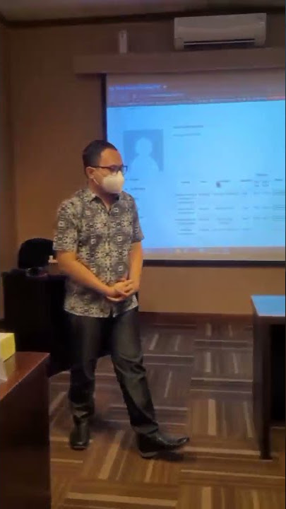 Pelaksanaan hari pertama private offline professional training moodle fundamental- universitas Riau