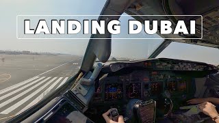 LANDING DUBAI // BOEING 737-900