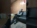 Мойщик автомобилей из Бишкека покоряет клиентов авторским рэпом