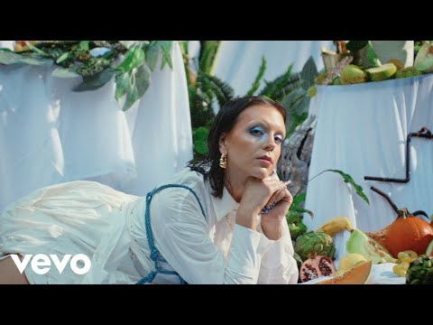 googly eyes - Bruises on the Peach (Official Music Video)