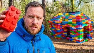 Overnachten in zelfgemaakt XXL Lego Huis