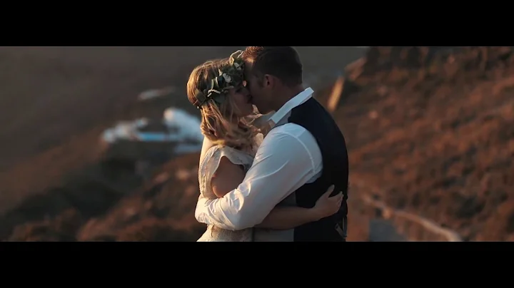 Elopement in Santorini  by EMA Giangreco Weddings