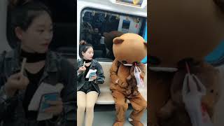 Bear brown funny moments | Tik Tok funny video screenshot 4
