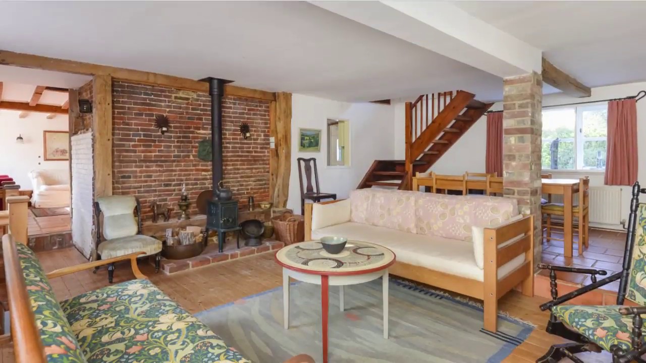 Beech House - Grade II Listed House With Original Features