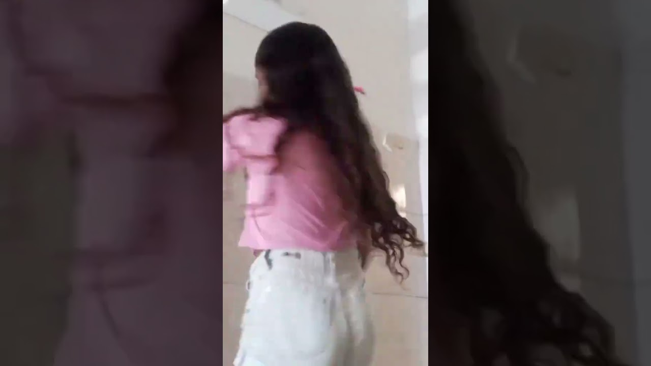 menina dancando (bio)