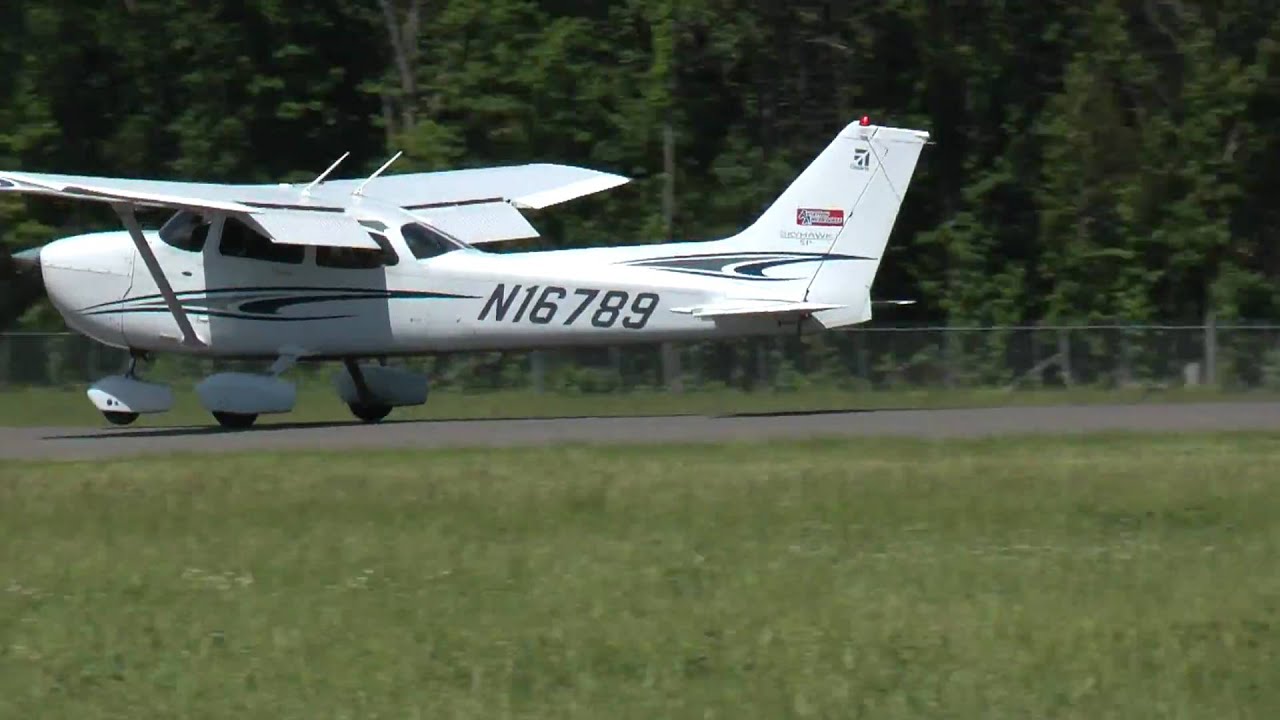 Cessna 172, N16789 landing at KHWY on 051510 at 1445