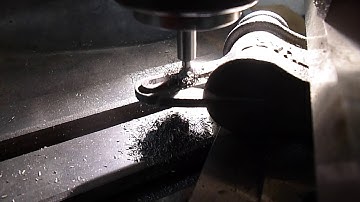 Stuart Models Pillar Drill milling the drill head 30.10.2016 part 5