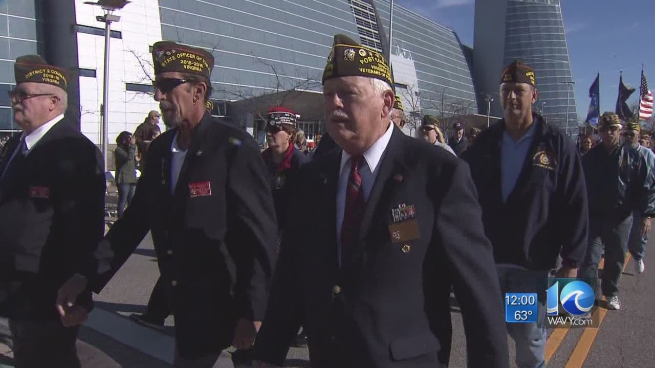 Veterans Day 2015 Parade - YouTube