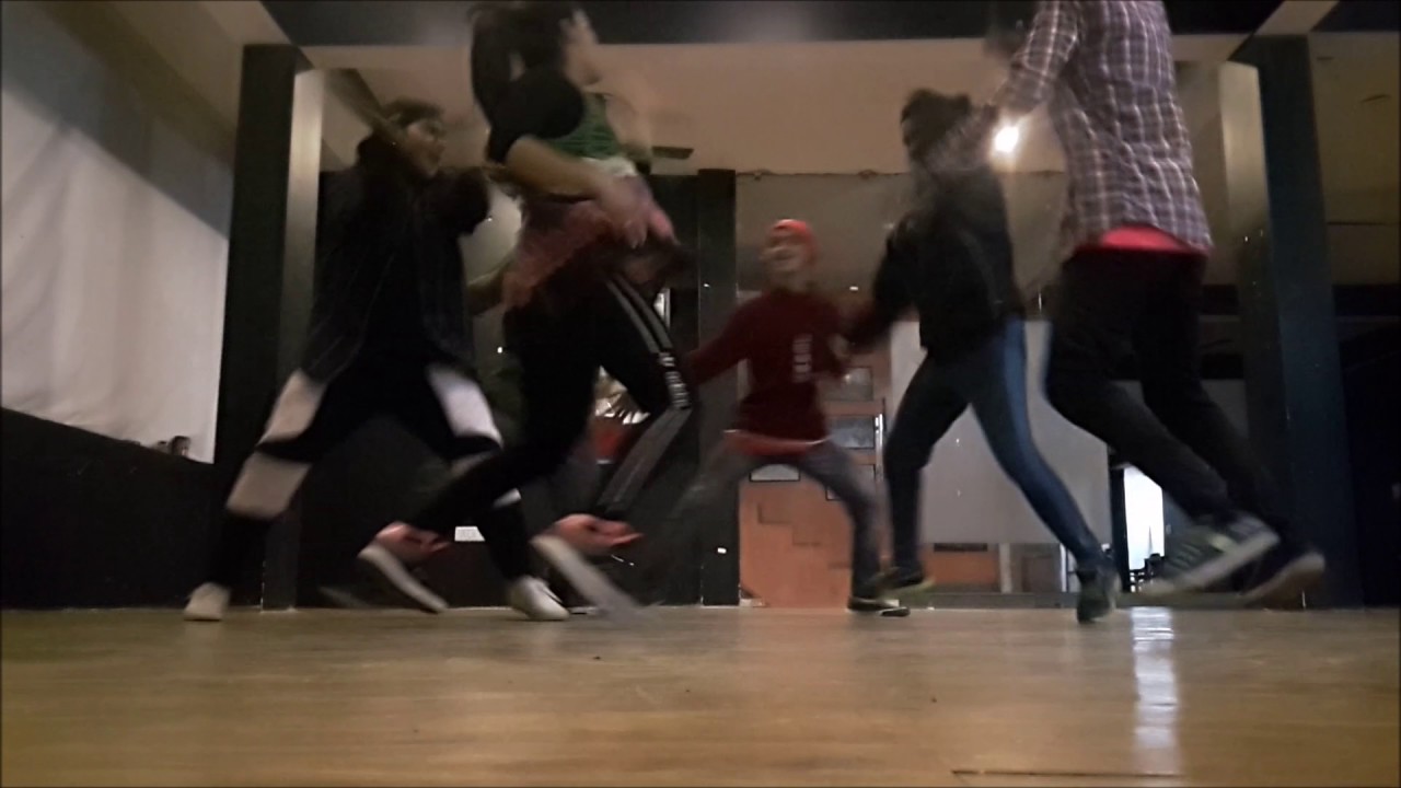 A flying jatt- title track | parinda dance studio | Tiger Shroff and Jacqueline Fernandez