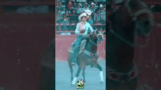 La Belleza de la Mujer a Caballo Regina Barranco En La Estancia